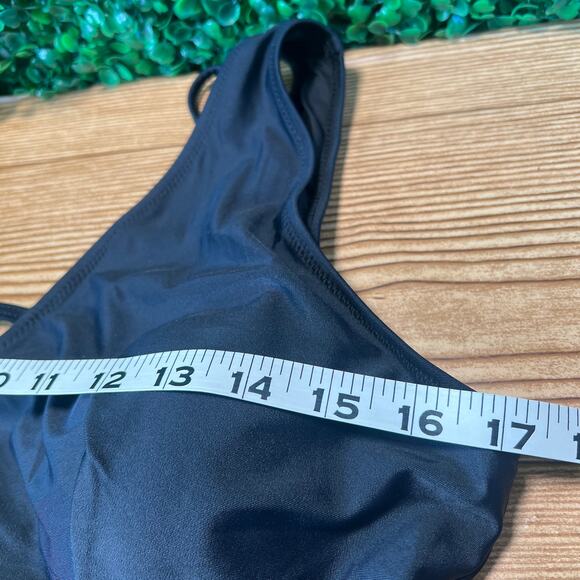 NWT Beach Sissi Fly Away Draped Black Swimsuit Size XL - Picture 5 of 9